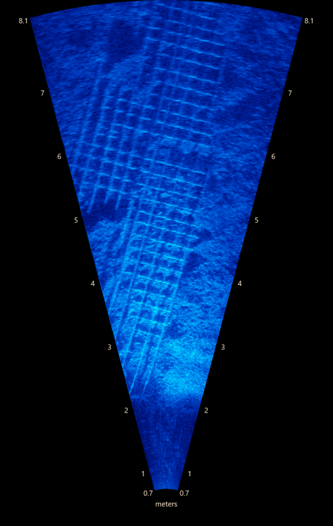 Hibbard Inshore Brasil - Inspeção subaquática sonar observando erosão no concreto e armadura exposta